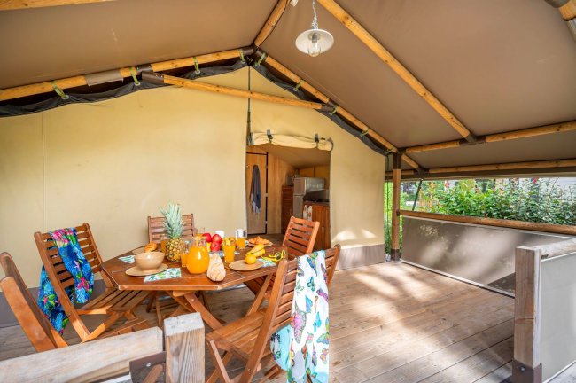 terrasse de la tente kenya