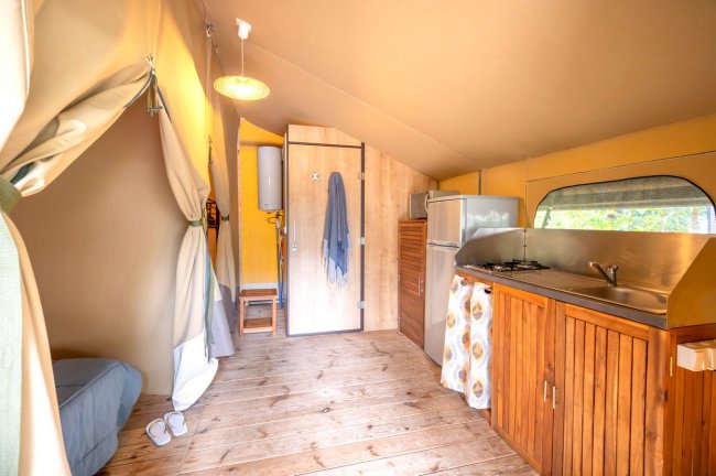 intérieur de la tente kenya