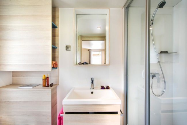 salle d'eau cottage VIP 6/8 pers